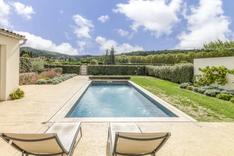 Les Soeurs du Mont Ventoux , Vakantiehuis, Provence, people: 10