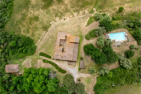 Holiday home in Tuscany for 10 people - Lilliano