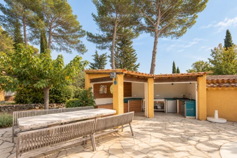Holiday home in Provence for 10 people - Lou Pebre