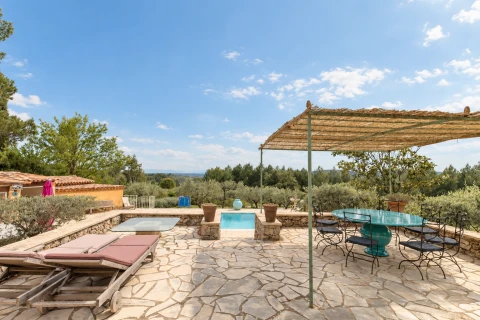 Holiday home in Provence for 10 people - Lou Pebre