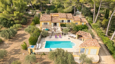 Holiday home in Provence for 10 people - Lou Pebre