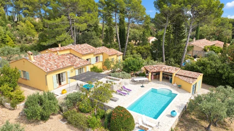 Holiday home in Provence for 10 people - Lou Pebre