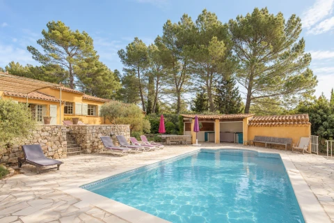 Holiday home in Provence for 10 people - Lou Pebre