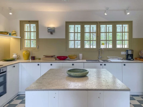 Lou Pebre, Vakantiehuis, Provence, people: 10