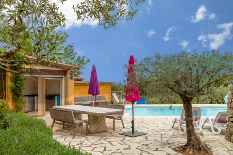 Lou Pebre, Vakantiehuis, Provence, people: 10