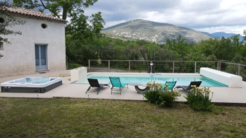 Holiday home in Provence for 8 people - Lumea en Provence