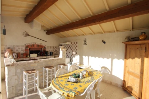 Maillane, vakantiehuisVilla, Provence, people: 6