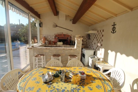 Maillane, vakantiehuisVilla, Provence, people: 6