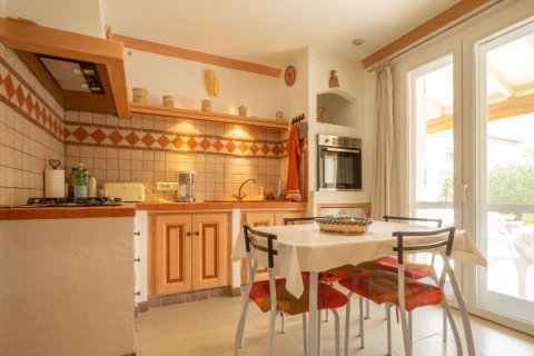 Maillane, Vakantiehuis, Provence, people: 6