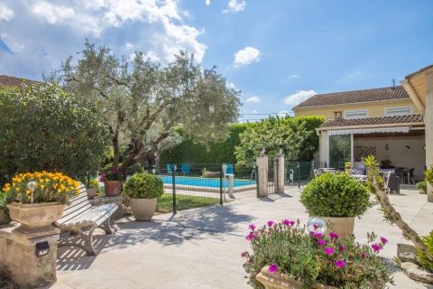 Maillane, Vakantiehuis, Provence, people: 6