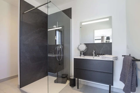 Maison Allies, Vakantiehuis, Provence, people: 4