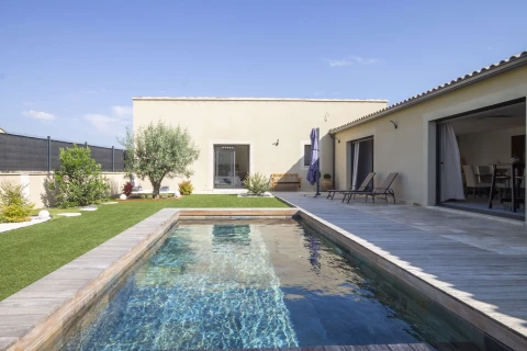 Maison Allies, Vakantiehuis, Provence, people: 4