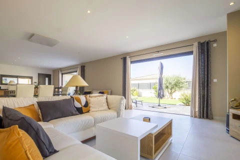 Maison Allies, Vakantiehuis, Provence, people: 4