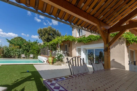 Maison Beally, Vakantiehuis, Provence, people: 8