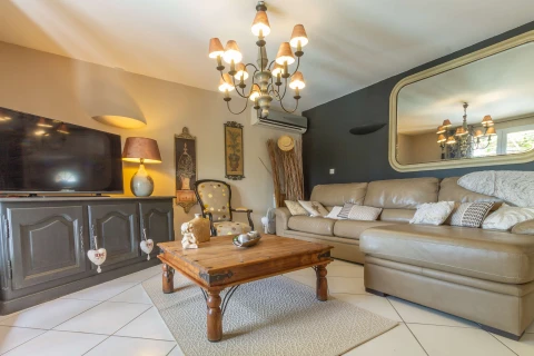 Maison Beally, Vakantiehuis, Provence, people: 8