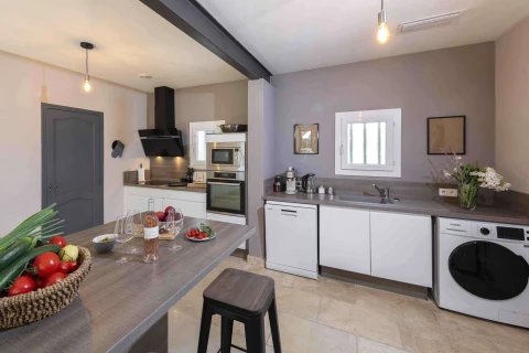 Maison Belleviste, Vakantiehuis, Provence, people: 8