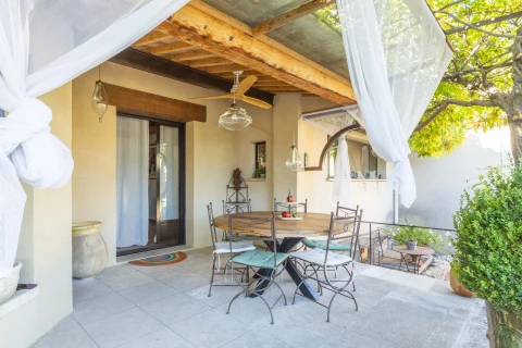 Holiday home in Provence for 10 people - Maison de l'Oustau