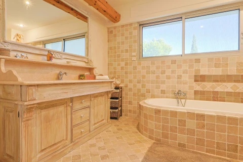 Holiday home in Provence for 10 people - Maison de l'Oustau