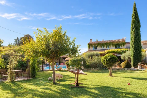 Holiday home in Provence for 10 people - Maison de l'Oustau