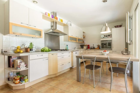 Maison du Barret, Vakantiehuis, Provence, people: 6