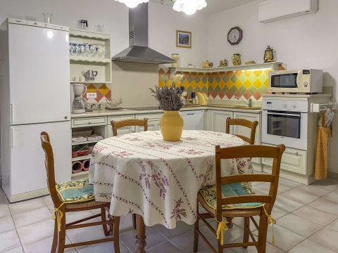 Maison Robion, Vakantiehuis, Provence, people: 4