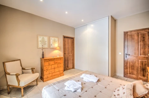 Mas Antolia, vakantiehuisVilla, Provence, people: 12