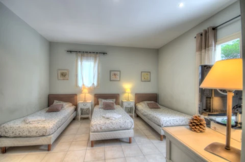 Mas Antolia, vakantiehuisVilla, Provence, people: 12