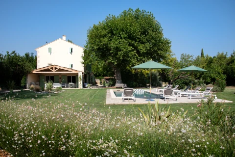 Vakantiehuis in Provence voor 10 personen - Mas de Verquieres