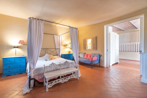 Holiday home in Tuscany for 6 people - Mimosa Gialla