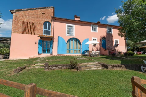 Holiday home in Tuscany for 6 people - Mimosa Gialla