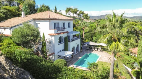 Vakantiehuis in Côte d'azur voor 8 personen - Villa Ajoucadou