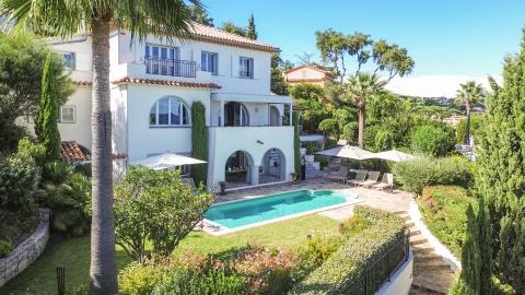 Vakantiehuis in Côte d'azur voor 8 personen - Villa Ajoucadou