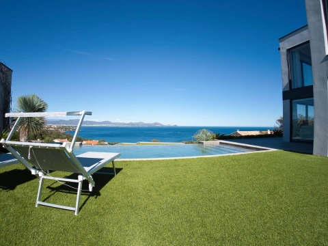 Villa Azur, vakantiehuisVilla, Côte d'azur, people: 8