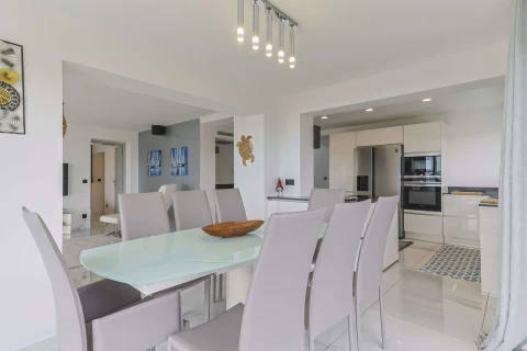 Villa Azur, Vakantiehuis, Côte d'azur, people: 8