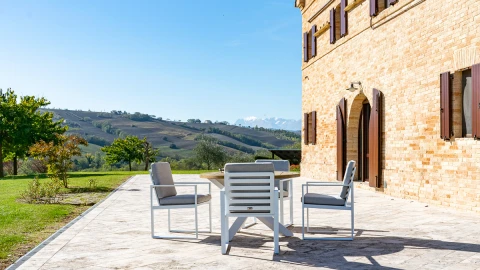 Villa Cesar, Vakantiehuis, Le Marche, people: 8