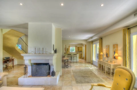 Villa Godindi, vakantiehuisVilla, Provence, people: 12