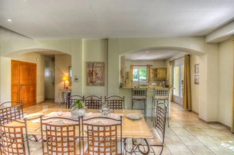 Villa Godindi, vakantiehuisVilla, Provence, people: 12