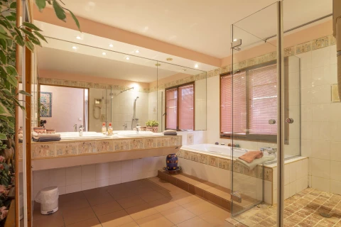 Villa Joseph, Vakantiehuis, Côte d'azur, people: 8