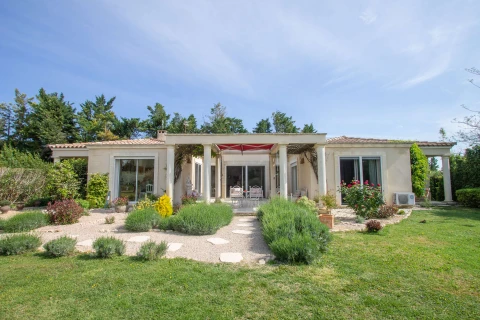 Villa Katia, Vakantiehuis, Provence, people: 6