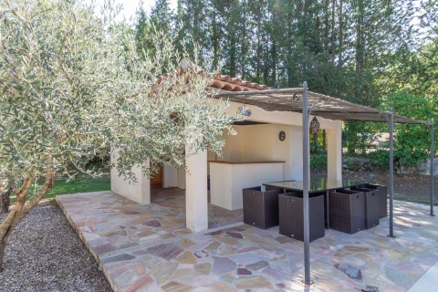 Villa Les Pins, Vakantiehuis, Provence, people: 6