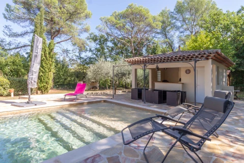 Villa Les Pins, Vakantiehuis, Provence, people: 6