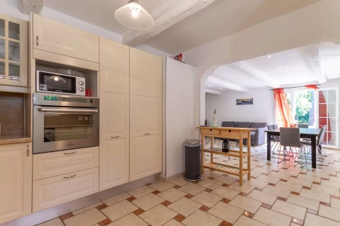 Villa Les Pins, Vakantiehuis, Provence, people: 6