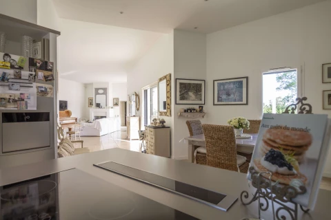 Villa Marie en Provence, Vakantiehuis, Provence, people: 8