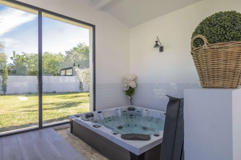 Villa Marie en Provence, Vakantiehuis, Provence, people: 8