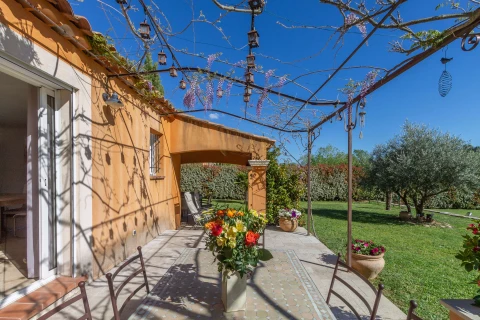 Villa Mirabeau, Vakantiehuis, Provence, people: 6