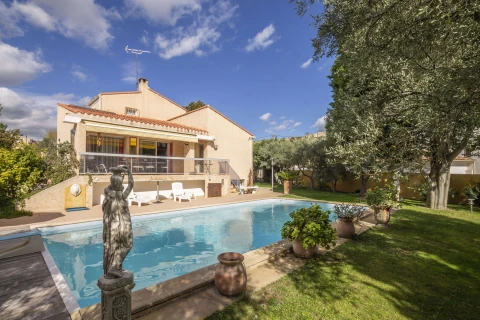 Villa Noria, Vakantiehuis, Provence, people: 6