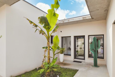 Villa Nova, Vakantiehuis, Languedoc-Roussillon, people: 6