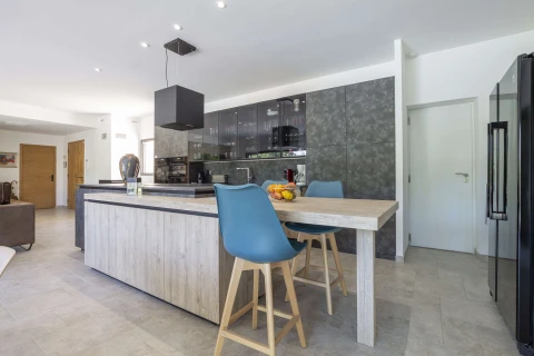 Villa Orsan, Vakantiehuis, Provence, people: 8