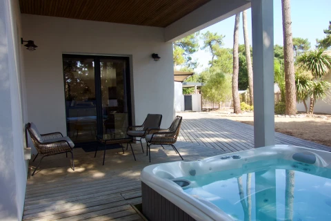 Vakantiehuis in Franse Atlantische kust voor 8 personen - Villa Pinède