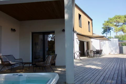 Vakantiehuis in Franse Atlantische kust voor 8 personen - Villa Pinède